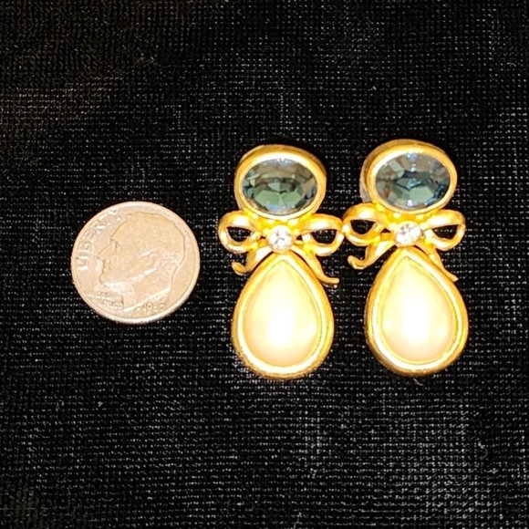 Vintage MFA Austrian Crystal Earrings II -Faux Pearl Drop - Picture 3 of 5